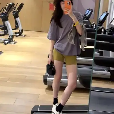 程彤